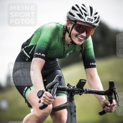 21.06.2026 - 29. Vierlanden-Triathlon H.Heesch http://msf.ph/oto/9887281 21.06.2026 10:43:17 Radfahren 19, 54, 96, 167, 259, 260, 392, 443, 447, 448, 467 meine-sportfotos.de