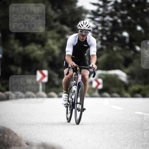 21.06.2026 - 29. Vierlanden-Triathlon H.Heesch http://msf.ph/oto/9887355 21.06.2026 10:43:39 Radfahren 103, 224, 230 meine-sportfotos.de