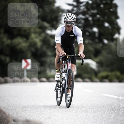 21.06.2026 - 29. Vierlanden-Triathlon H.Heesch http://msf.ph/oto/9887363 21.06.2026 10:43:39 Radfahren 103, 224, 230 meine-sportfotos.de