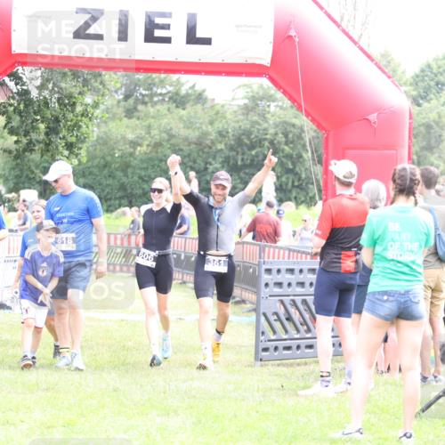 21.06.2026 - 29. Vierlanden-Triathlon Andreas Tolksdorf http://msf.ph/oto/9887396 21.06.2026 11:35:13 Ziel 438, 606, 618, 438, 606, 618 meine-sportfotos.de