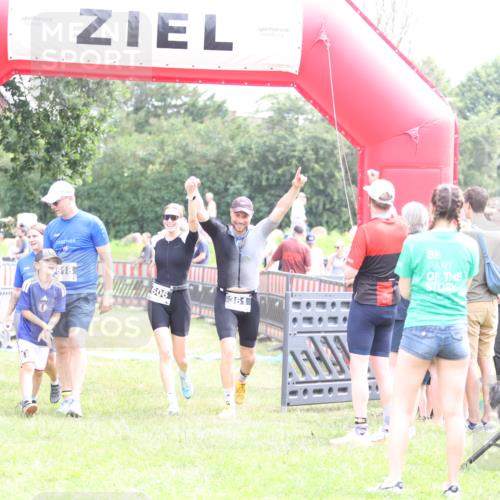 21.06.2026 - 29. Vierlanden-Triathlon Andreas Tolksdorf http://msf.ph/oto/9887401 21.06.2026 11:35:13 Ziel 438, 606, 618, 438, 606, 618 meine-sportfotos.de