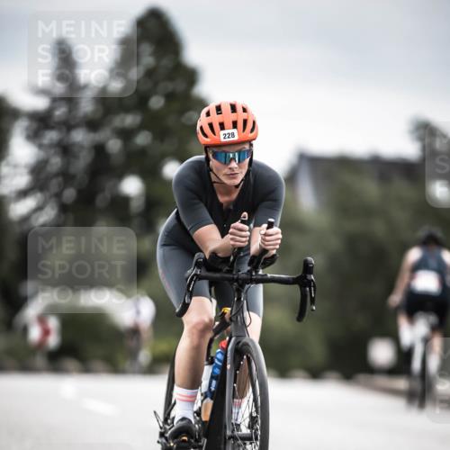21.06.2026 - 29. Vierlanden-Triathlon H.Heesch http://msf.ph/oto/9887413 21.06.2026 10:44:03 Radfahren 109, 220, 228, 290, 357, 359 meine-sportfotos.de