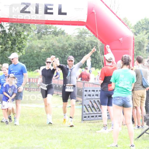21.06.2026 - 29. Vierlanden-Triathlon Andreas Tolksdorf http://msf.ph/oto/9887428 21.06.2026 11:35:13 Ziel 438, 606, 618, 438, 606, 618 meine-sportfotos.de