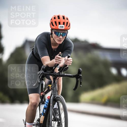 21.06.2026 - 29. Vierlanden-Triathlon H.Heesch http://msf.ph/oto/9887432 21.06.2026 10:44:03 Radfahren 109, 220, 228, 290, 357, 359 meine-sportfotos.de