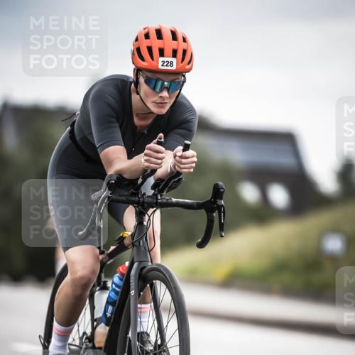 21.06.2026 - 29. Vierlanden-Triathlon H.Heesch http://msf.ph/oto/9887439 21.06.2026 10:44:03 Radfahren 109, 220, 228, 290, 357, 359 meine-sportfotos.de