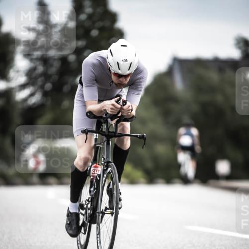 21.06.2026 - 29. Vierlanden-Triathlon H.Heesch http://msf.ph/oto/9887447 21.06.2026 10:44:05 Radfahren 50, 109, 220, 228, 245, 290, 357, 359 meine-sportfotos.de