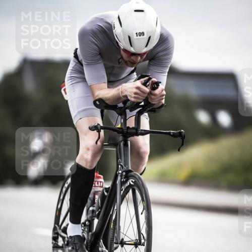 21.06.2026 - 29. Vierlanden-Triathlon H.Heesch http://msf.ph/oto/9887477 21.06.2026 10:44:05 Radfahren 50, 109, 220, 228, 245, 290, 357, 359 meine-sportfotos.de