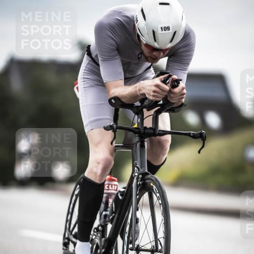 21.06.2026 - 29. Vierlanden-Triathlon H.Heesch http://msf.ph/oto/9887480 21.06.2026 10:44:05 Radfahren 50, 109, 220, 228, 245, 290, 357, 359 meine-sportfotos.de