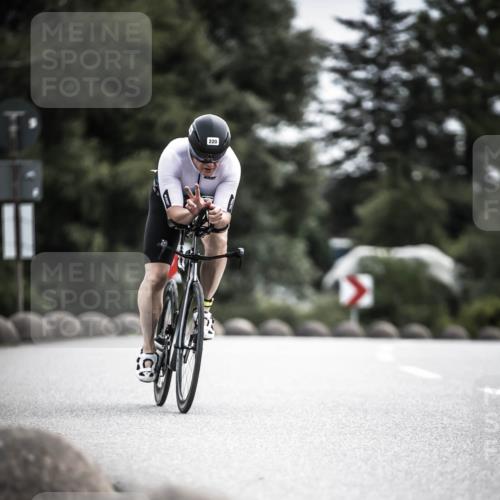 21.06.2026 - 29. Vierlanden-Triathlon H.Heesch http://msf.ph/oto/9887489 21.06.2026 10:44:08 Radfahren 50, 109, 135, 220, 245, 357, 359 meine-sportfotos.de