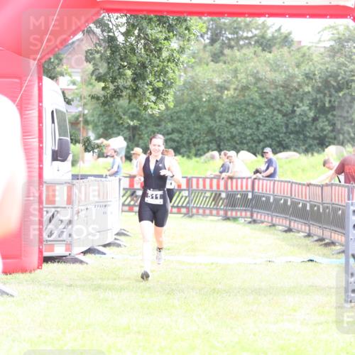 21.06.2026 - 29. Vierlanden-Triathlon Andreas Tolksdorf http://msf.ph/oto/9887505 21.06.2026 11:35:36 Ziel 485, 511, 485, 511 meine-sportfotos.de