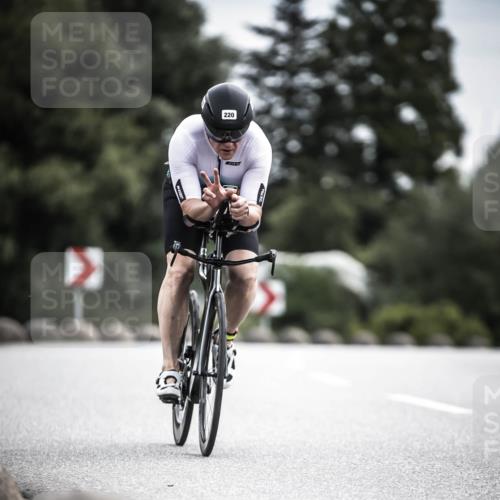 21.06.2026 - 29. Vierlanden-Triathlon H.Heesch http://msf.ph/oto/9887516 21.06.2026 10:44:08 Radfahren 50, 109, 135, 220, 245, 357, 359 meine-sportfotos.de