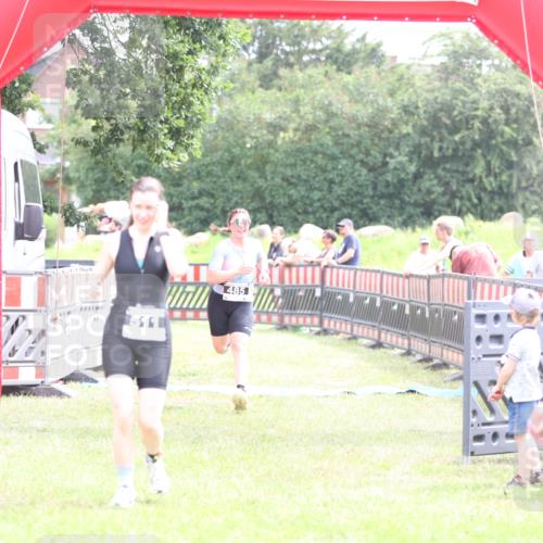 21.06.2026 - 29. Vierlanden-Triathlon Andreas Tolksdorf http://msf.ph/oto/9887535 21.06.2026 11:35:38 Ziel 485, 511, 485, 511 meine-sportfotos.de
