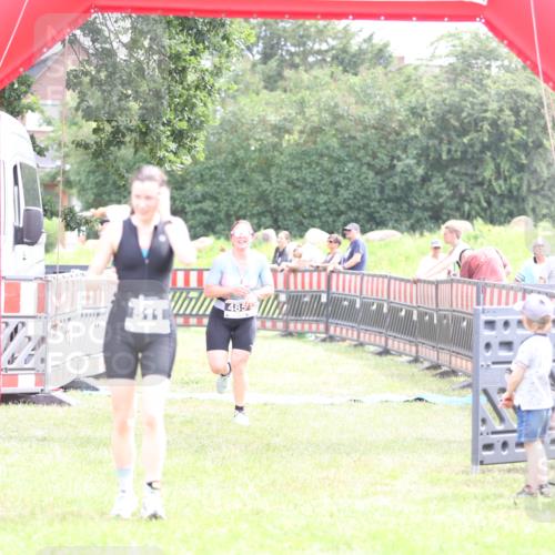 21.06.2026 - 29. Vierlanden-Triathlon Andreas Tolksdorf http://msf.ph/oto/9887546 21.06.2026 11:35:38 Ziel 485, 511, 485, 511 meine-sportfotos.de