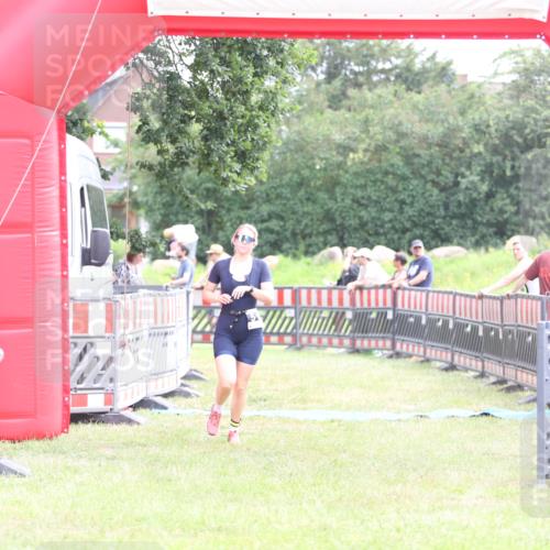 21.06.2026 - 29. Vierlanden-Triathlon Andreas Tolksdorf http://msf.ph/oto/9887559 21.06.2026 11:35:58 Ziel 517, 517 meine-sportfotos.de