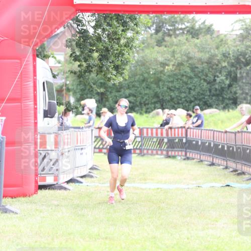 21.06.2026 - 29. Vierlanden-Triathlon Andreas Tolksdorf http://msf.ph/oto/9887597 21.06.2026 11:35:58 Ziel 517, 517 meine-sportfotos.de