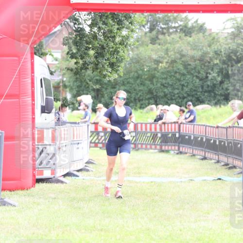 21.06.2026 - 29. Vierlanden-Triathlon Andreas Tolksdorf http://msf.ph/oto/9887604 21.06.2026 11:35:58 Ziel 517, 517 meine-sportfotos.de