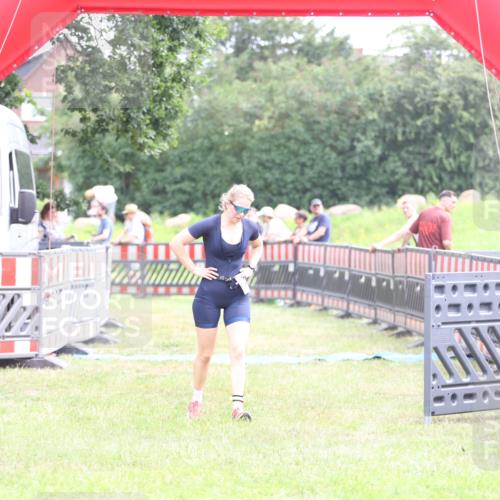 21.06.2026 - 29. Vierlanden-Triathlon Andreas Tolksdorf http://msf.ph/oto/9887615 21.06.2026 11:35:59 Ziel 517, 517 meine-sportfotos.de