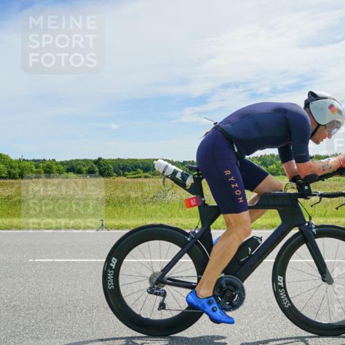 21.06.2026 - Viking Triathlon Michael Burmester http://msf.ph/oto/9887616 21.06.2026 12:01:07 Radfahren 30, 43, 82, 155, 170, 260, 260, 317, 323, 343, 366, 390, 391, 548, 554, 555 meine-sportfotos.de