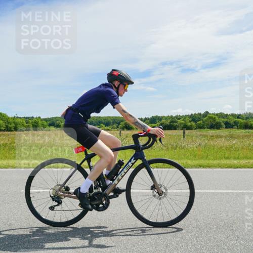 21.06.2026 - Viking Triathlon Michael Burmester http://msf.ph/oto/9887631 21.06.2026 12:01:22 Radfahren 390, 472, 548, 555, 646 meine-sportfotos.de