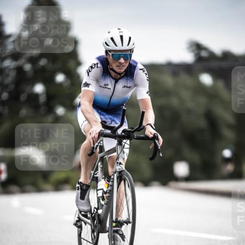 21.06.2026 - 29. Vierlanden-Triathlon H.Heesch http://msf.ph/oto/9887633 21.06.2026 10:44:44 Radfahren 25, 34, 59, 121, 191, 248, 261, 452, 474 meine-sportfotos.de