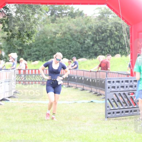21.06.2026 - 29. Vierlanden-Triathlon Andreas Tolksdorf http://msf.ph/oto/9887640 21.06.2026 11:35:59 Ziel 517, 517 meine-sportfotos.de
