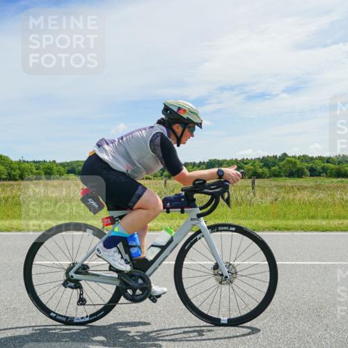 21.06.2026 - Viking Triathlon Michael Burmester http://msf.ph/oto/9887647 21.06.2026 12:01:43 Radfahren 13, 171, 196, 206, 322, 540, 648 meine-sportfotos.de