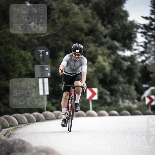 21.06.2026 - 29. Vierlanden-Triathlon H.Heesch http://msf.ph/oto/9887650 21.06.2026 10:44:49 Radfahren 34, 59, 121, 191, 261, 419, 452, 474 meine-sportfotos.de
