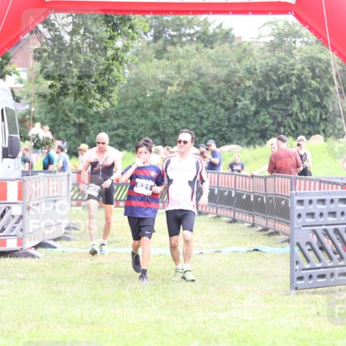 21.06.2026 - 29. Vierlanden-Triathlon Andreas Tolksdorf http://msf.ph/oto/9887655 21.06.2026 11:36:31 Ziel 461, 463, 601, 621, 461, 463, 601, 621 meine-sportfotos.de