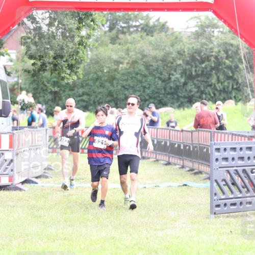 21.06.2026 - 29. Vierlanden-Triathlon Andreas Tolksdorf http://msf.ph/oto/9887659 21.06.2026 11:36:31 Ziel 461, 463, 601, 621, 461, 463, 601, 621 meine-sportfotos.de