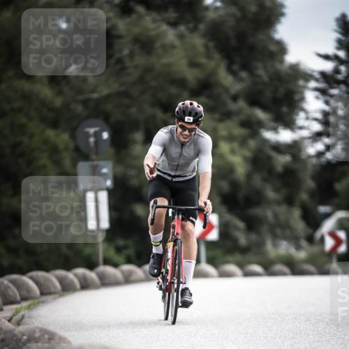 21.06.2026 - 29. Vierlanden-Triathlon H.Heesch http://msf.ph/oto/9887666 21.06.2026 10:44:50 Radfahren 34, 59, 191, 419, 452, 474 meine-sportfotos.de