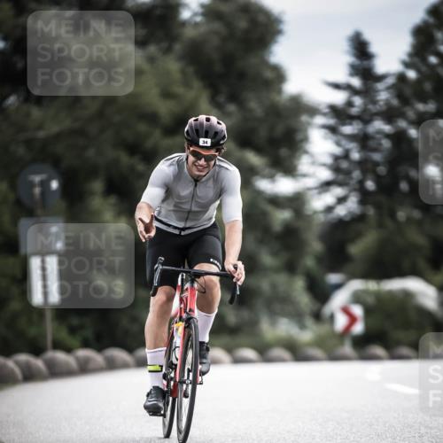 21.06.2026 - 29. Vierlanden-Triathlon H.Heesch http://msf.ph/oto/9887682 21.06.2026 10:44:50 Radfahren 34, 59, 191, 419, 452, 474 meine-sportfotos.de