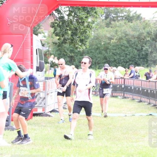 21.06.2026 - 29. Vierlanden-Triathlon Andreas Tolksdorf http://msf.ph/oto/9887707 21.06.2026 11:36:33 Ziel 461, 463, 601, 621, 461, 463, 601, 621 meine-sportfotos.de