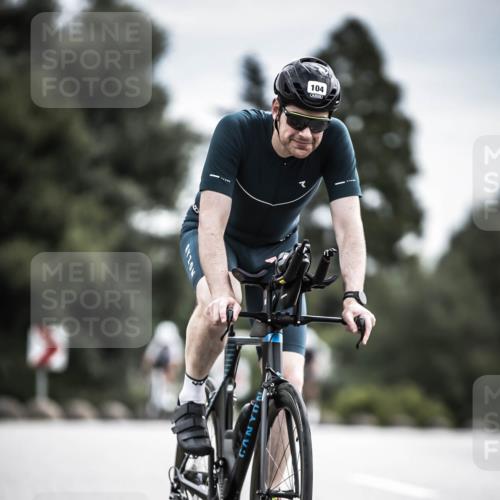 21.06.2026 - 29. Vierlanden-Triathlon H.Heesch http://msf.ph/oto/9887717 21.06.2026 10:45:06 Radfahren 88, 104, 257 meine-sportfotos.de