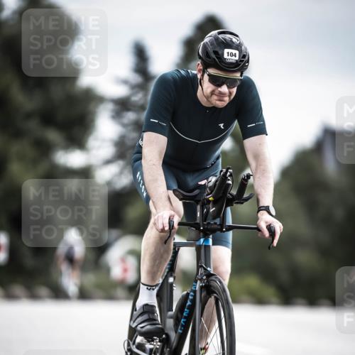 21.06.2026 - 29. Vierlanden-Triathlon H.Heesch http://msf.ph/oto/9887720 21.06.2026 10:45:06 Radfahren 88, 104, 257 meine-sportfotos.de