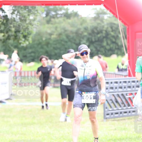 21.06.2026 - 29. Vierlanden-Triathlon Andreas Tolksdorf http://msf.ph/oto/9887747 21.06.2026 11:36:44 Ziel 461, 508, 461, 508 meine-sportfotos.de