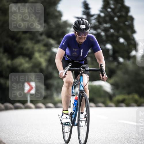 21.06.2026 - 29. Vierlanden-Triathlon H.Heesch http://msf.ph/oto/9887780 21.06.2026 10:45:16 Radfahren 37, 81, 88, 257, 271, 428 meine-sportfotos.de