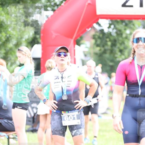 21.06.2026 - 29. Vierlanden-Triathlon Andreas Tolksdorf http://msf.ph/oto/9887784 21.06.2026 11:37:01 Ziel 400, 516, 518, 553, 400, 516, 518, 553 meine-sportfotos.de