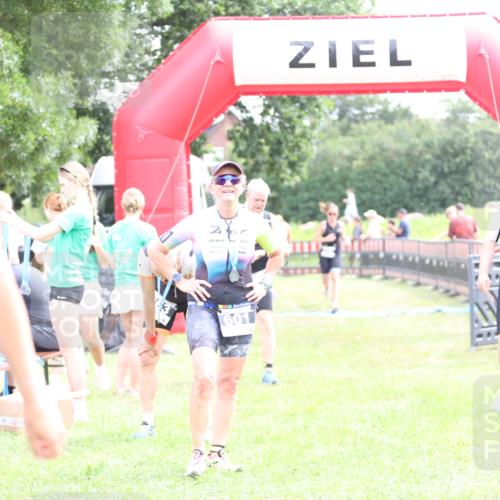 21.06.2026 - 29. Vierlanden-Triathlon Andreas Tolksdorf http://msf.ph/oto/9887797 21.06.2026 11:37:04 Ziel 516, 518, 553, 516, 518, 553 meine-sportfotos.de