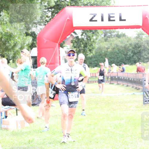 21.06.2026 - 29. Vierlanden-Triathlon Andreas Tolksdorf http://msf.ph/oto/9887803 21.06.2026 11:37:04 Ziel 516, 518, 553, 516, 518, 553 meine-sportfotos.de