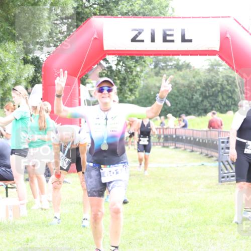 21.06.2026 - 29. Vierlanden-Triathlon Andreas Tolksdorf http://msf.ph/oto/9887815 21.06.2026 11:37:06 Ziel 516, 518, 553, 516, 518, 553 meine-sportfotos.de