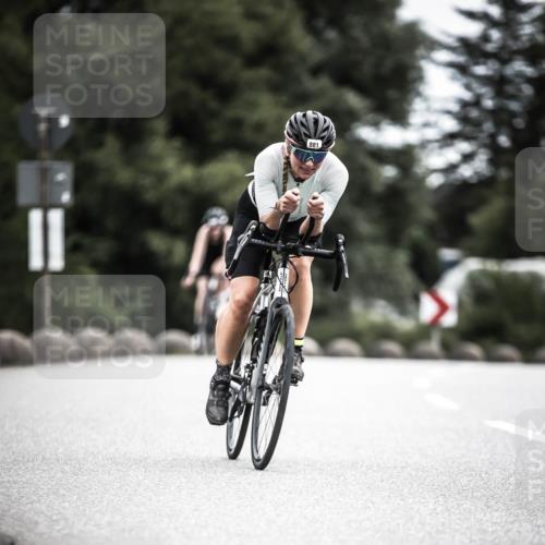 21.06.2026 - 29. Vierlanden-Triathlon H.Heesch http://msf.ph/oto/9887820 21.06.2026 12:11:39 Radfahren 870, 881, 885 meine-sportfotos.de
