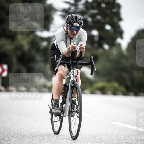 21.06.2026 - 29. Vierlanden-Triathlon H.Heesch http://msf.ph/oto/9887836 21.06.2026 12:11:40 Radfahren 881, 885 meine-sportfotos.de