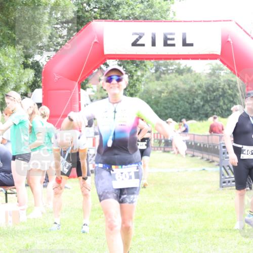 21.06.2026 - 29. Vierlanden-Triathlon Andreas Tolksdorf http://msf.ph/oto/9887838 21.06.2026 11:37:06 Ziel 516, 518, 553, 516, 518, 553 meine-sportfotos.de