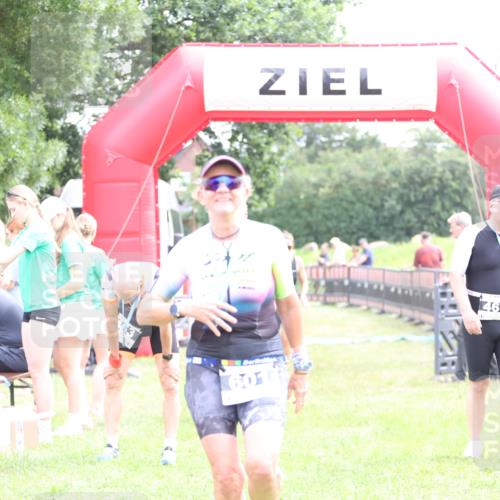 21.06.2026 - 29. Vierlanden-Triathlon Andreas Tolksdorf http://msf.ph/oto/9887846 21.06.2026 11:37:06 Ziel 516, 518, 553, 516, 518, 553 meine-sportfotos.de