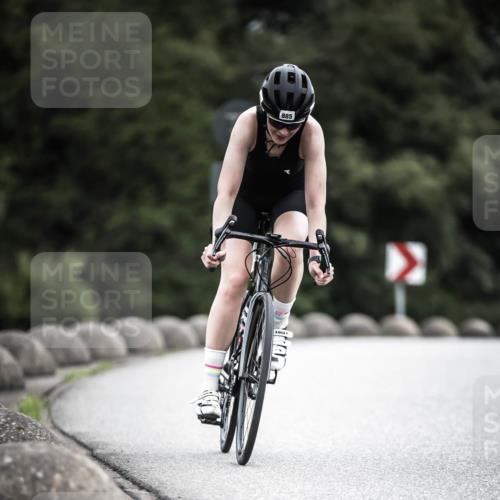 21.06.2026 - 29. Vierlanden-Triathlon H.Heesch http://msf.ph/oto/9887853 21.06.2026 12:11:43 Radfahren 881, 885, 979 meine-sportfotos.de
