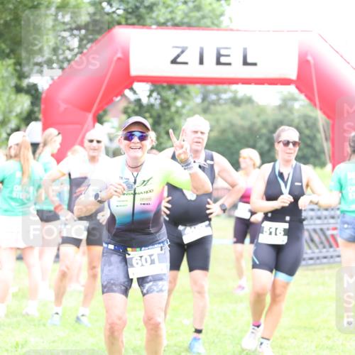21.06.2026 - 29. Vierlanden-Triathlon Andreas Tolksdorf http://msf.ph/oto/9887862 21.06.2026 11:37:14 Ziel 518, 553, 518, 553 meine-sportfotos.de