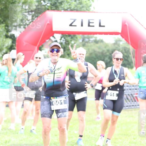 21.06.2026 - 29. Vierlanden-Triathlon Andreas Tolksdorf http://msf.ph/oto/9887865 21.06.2026 11:37:14 Ziel 518, 553, 518, 553 meine-sportfotos.de
