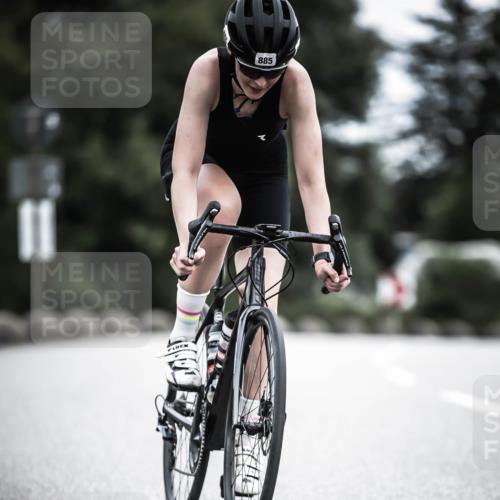 21.06.2026 - 29. Vierlanden-Triathlon H.Heesch http://msf.ph/oto/9887869 21.06.2026 12:11:43 Radfahren 881, 885, 979 meine-sportfotos.de