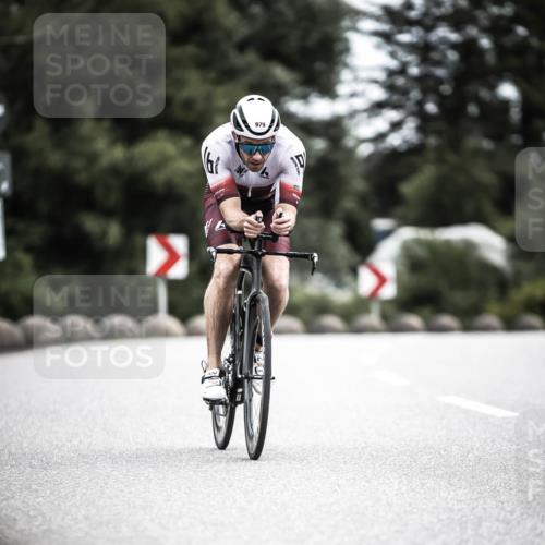 21.06.2026 - 29. Vierlanden-Triathlon H.Heesch http://msf.ph/oto/9887884 21.06.2026 12:11:50 Radfahren 850, 979 meine-sportfotos.de