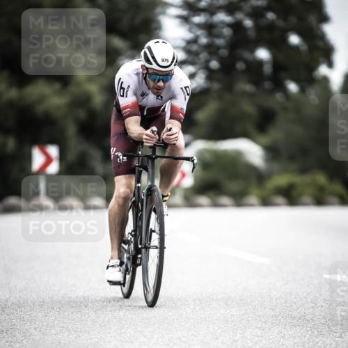 21.06.2026 - 29. Vierlanden-Triathlon H.Heesch http://msf.ph/oto/9887891 21.06.2026 12:11:50 Radfahren 850, 979 meine-sportfotos.de